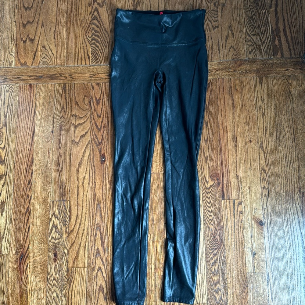 Spanx shiny leggings